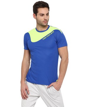 ajio sports t shirt