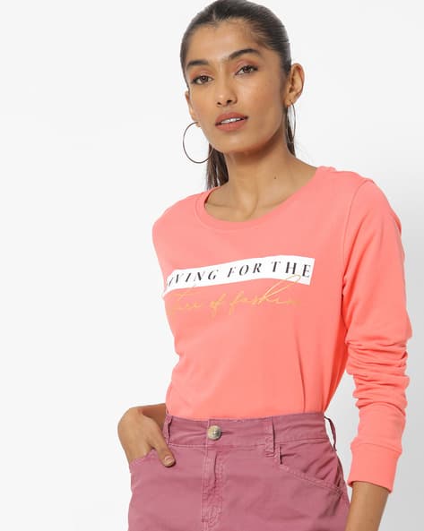 peach sweatshirt