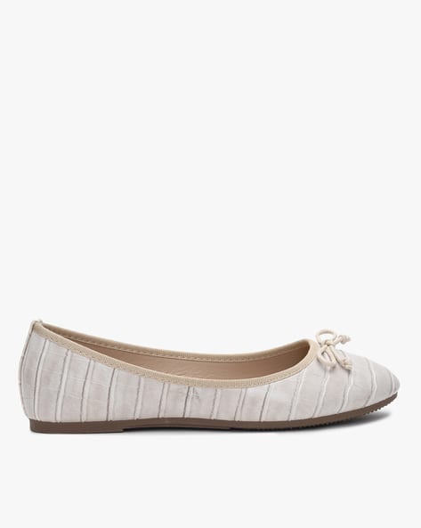 Croc-Embossed Round-Toe Ballerinas (Image - 3)