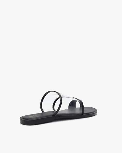 Toe-Ring Flat Sandals (Image - 2)