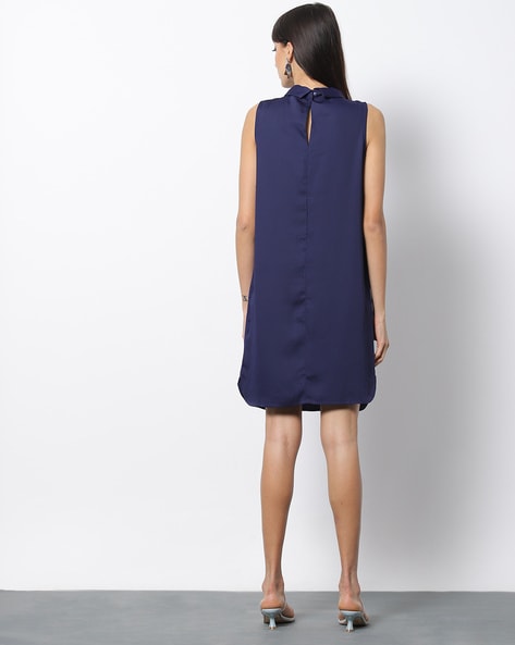 navy blue sleeveless shift dress