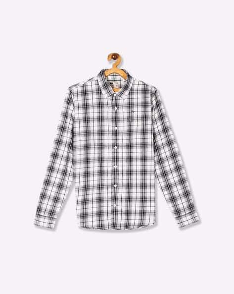 Product image of FLYING MACHINE Checked Spread-Collar Shirt with Patch Pocket