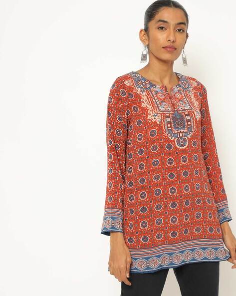 Printed Straight Kurti with Notched Neckline