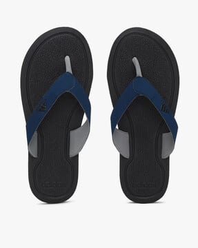 adidas ki chappal