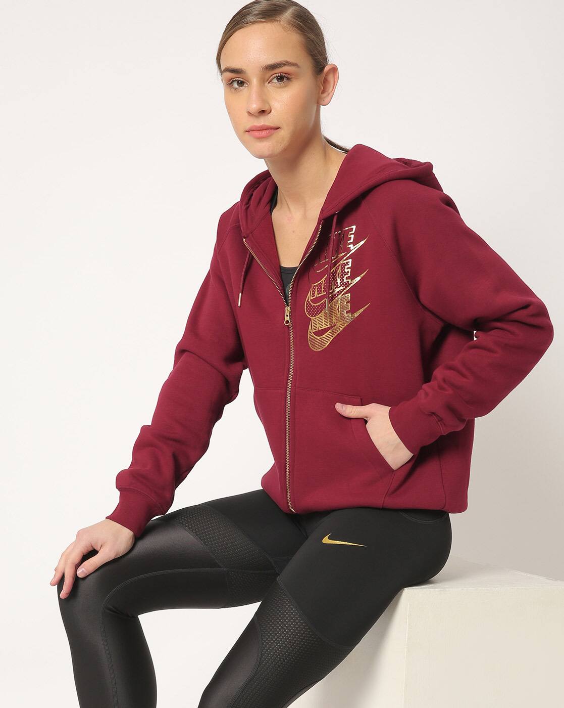 maroon nike sweatshirt