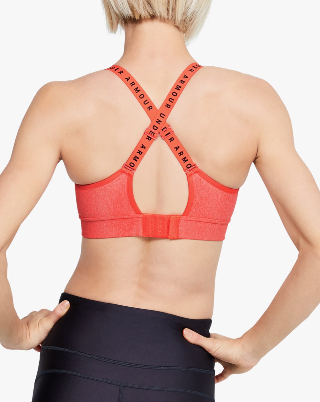 Under Armour INFINITY LOW - Light support sports bra - radio red