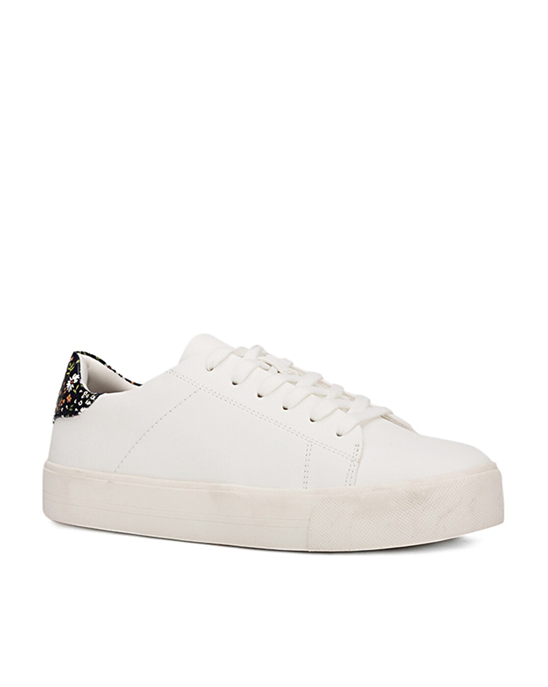 bata white casual shoes