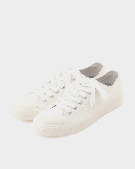 muji plimsolls