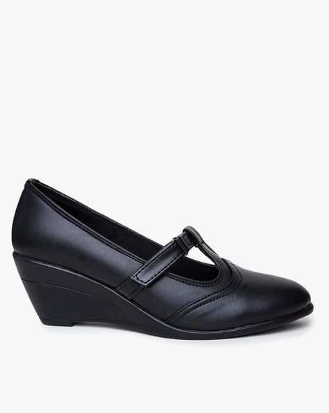 black wedge heel shoes