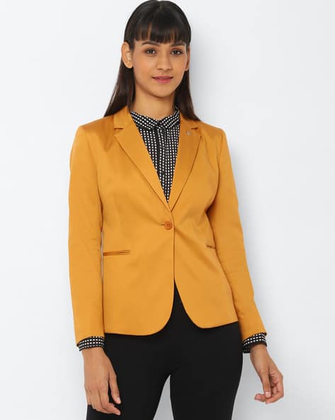 Single-Breasted Blazer with Notched Lapel