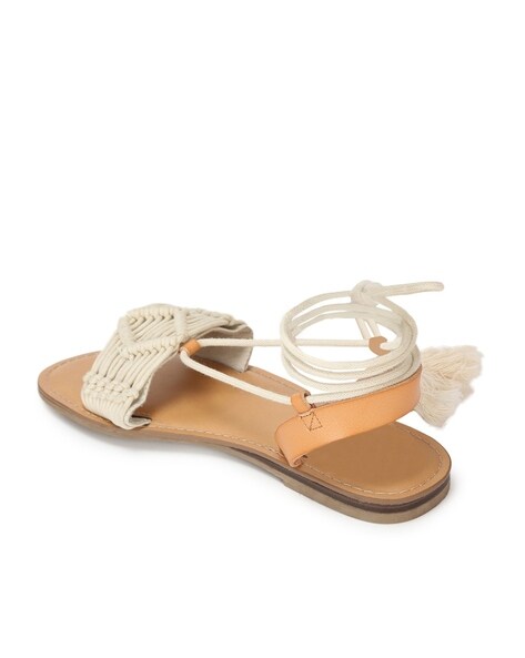 American eagle hot sale white sandals