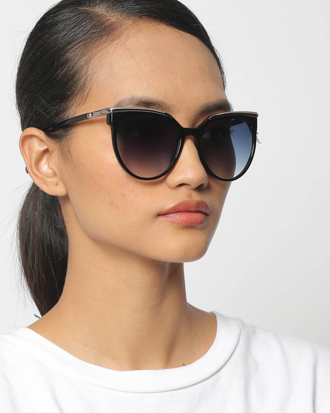 TOMMY HILFIGER Womens Full Rim Non-Polarized Cat Eye Sunglasses(Cat Eye), Shop Now at ShopperStop.com, India's No.1 Online Shopping Destination