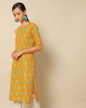 ajio kurtis below 300