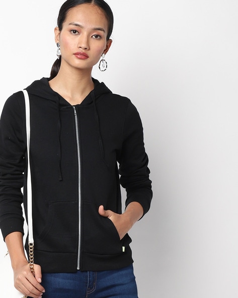 women's hooded sweatshirt with zipper pockets