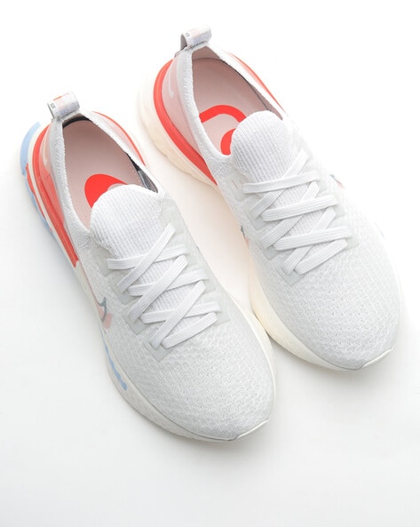 Nike flyknit sales white womens