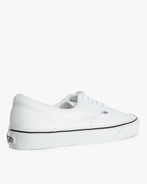 Turnschuhe VANS Sk8-Low VN0A4UUKA0M1 Orchid Ice True White | VN000EYEW00 -  Calcetines blancos y violetas Ruffled Up de Vans 'White Canvas' - RvceShops