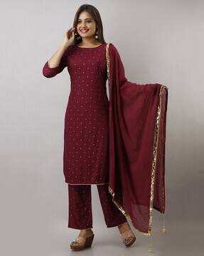 Women S Kurta Sets Online Low Price Offer On Kurta Sets For Women Ajio The above jacquard punjabi kurti style in white with contrast dupatta is ideal for college wear or casual occasions. women s kurta sets online low price