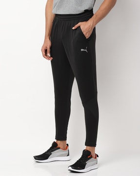 Puma chase hotsell drycell joggers