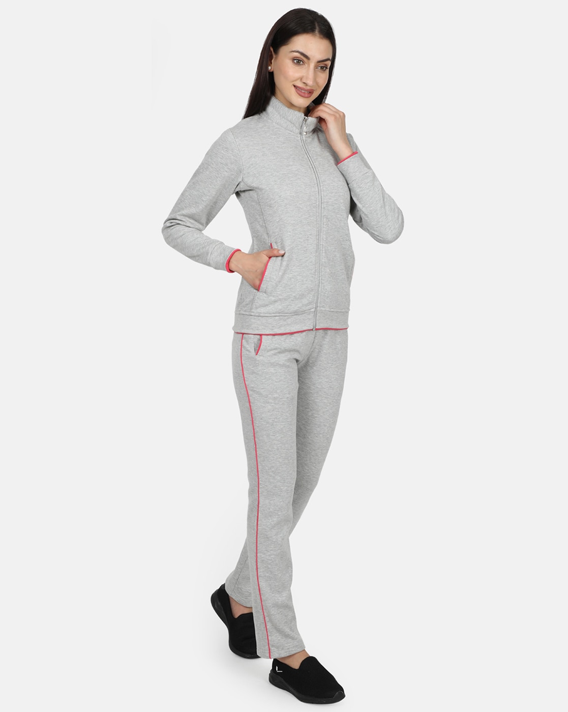 Monte carlo track shop suit for ladies