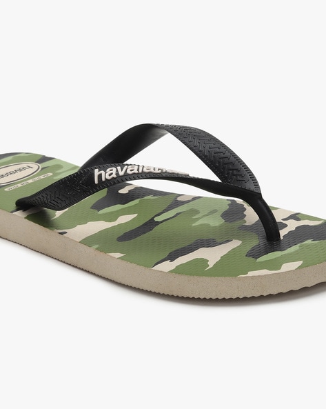 Havaianas camouflage best sale flip flops