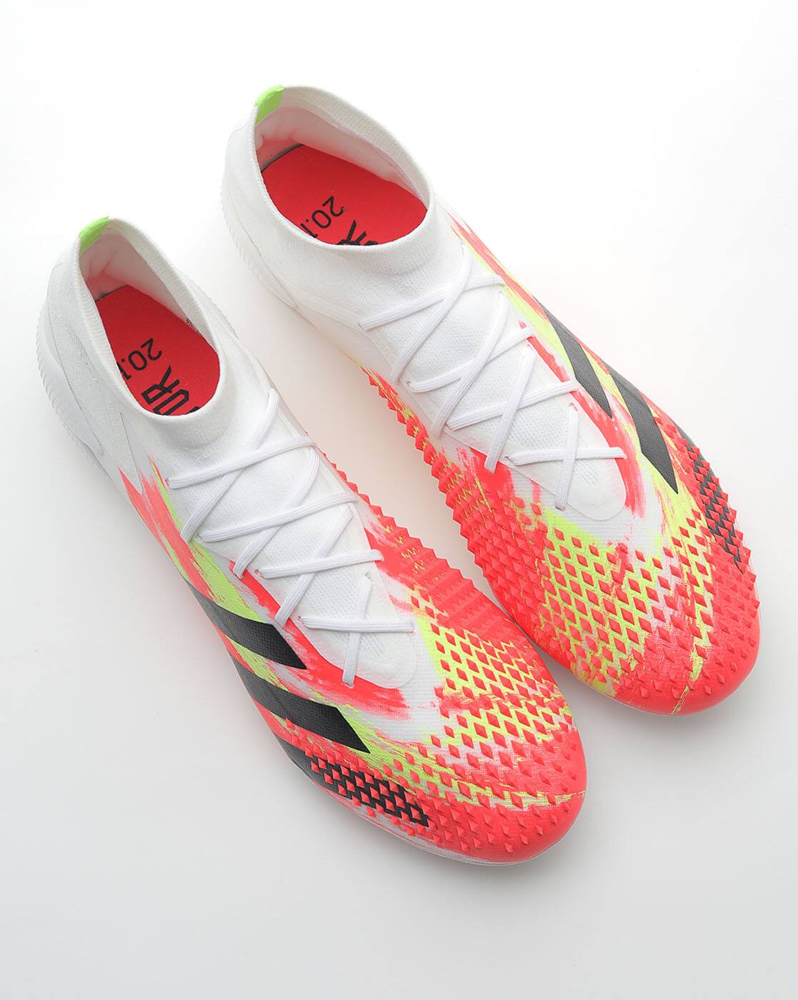 Buy ADIDAS Predator Mutator 20.1 FG Foot Online | Ajio.com