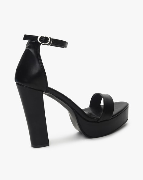 Steve Madden Platforms heels Color:... - Depop