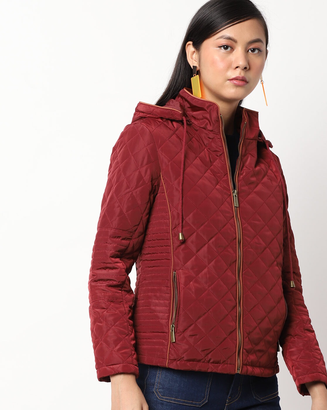 1117Wx1400H 441104985 maroon MODEL