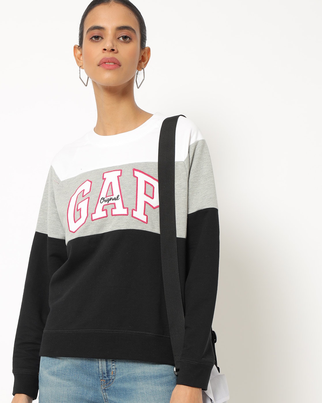 gap raglan sweatshirt