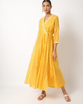 Global Desi Clothing Online Store Buy Original Global Desi Dresses Ajio Created in smooth western styles, every outfit in every collection tells you to go ahead. global desi clothing online store