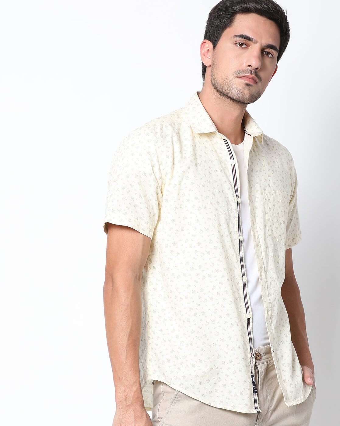 Buy Khaki Tshirts for Men by NETPLAY Online