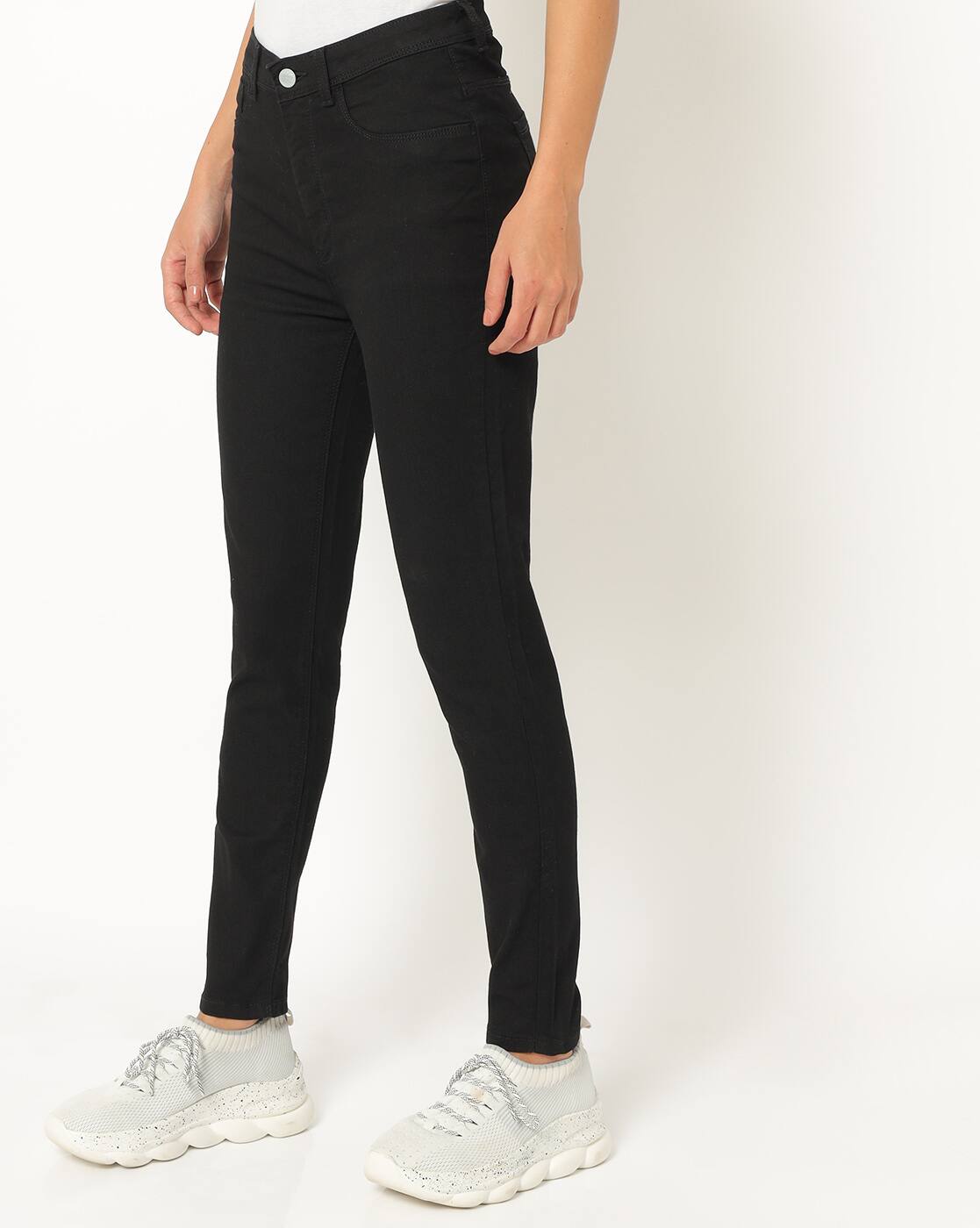 black skinny jeggings with pockets
