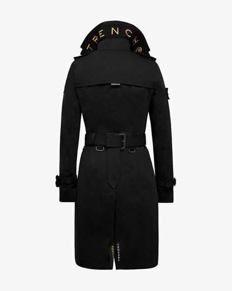 the queen classic trench