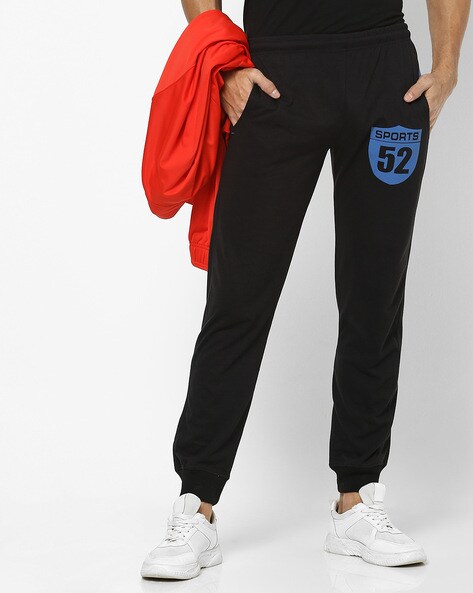 sports joggers