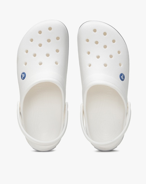 ajio crocs shoes