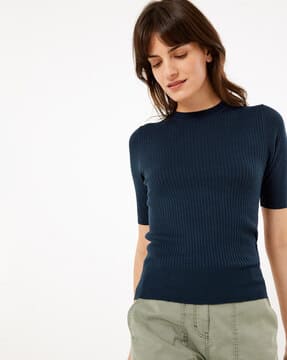 navy pullover