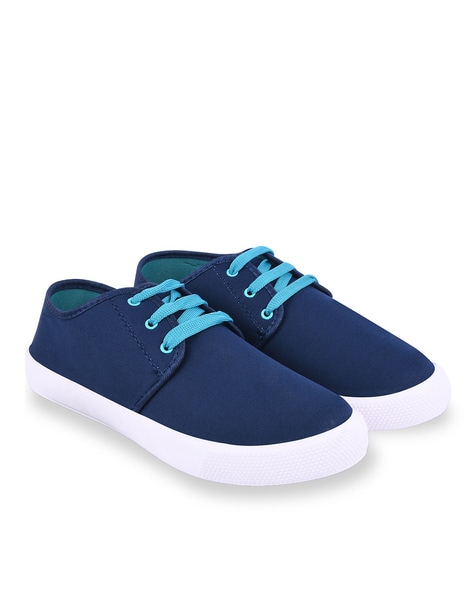 Lace Up Casual Shoes