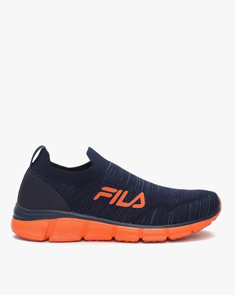 Fila knit athletic clearance men's shoes