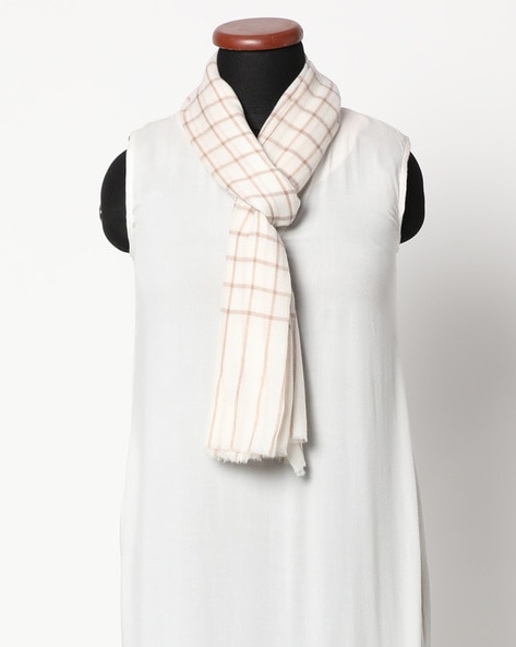 Checked Scarf with Frayed Hems Price in India