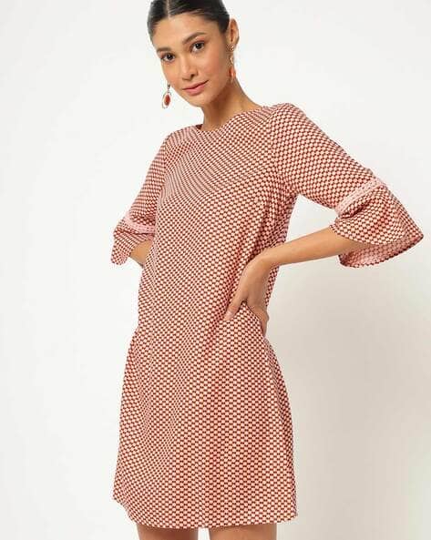 peach shift dress