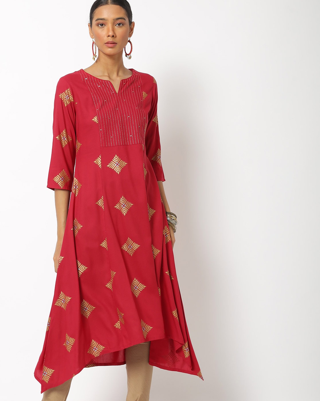Buy Red Kurta Suit Sets for Women by AVAASA SET Online | Ajio.com