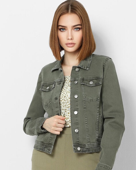 Denim jacket and olive green joggers | Street style, Green joggers, Women