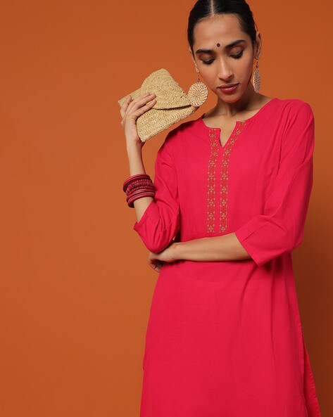 Women Mangalgiri Resham Embroidered Straight Kurta