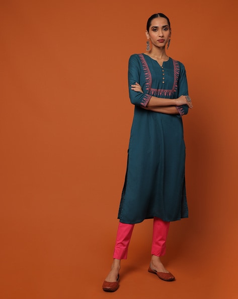 Buy Green Kurtas for Women by Svrnaa Online | Ajio.com