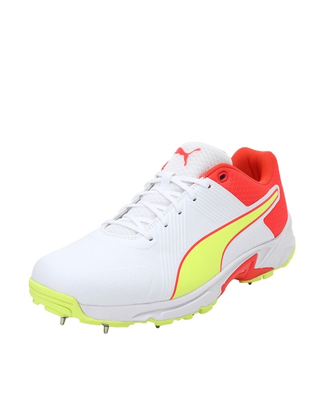 Puma cheap cricket spikes