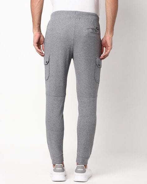 nike jogger with cargo pockets
