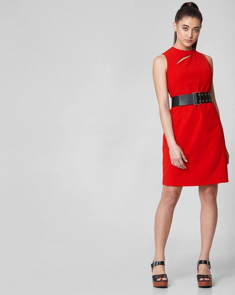 red sleeveless sheath dress