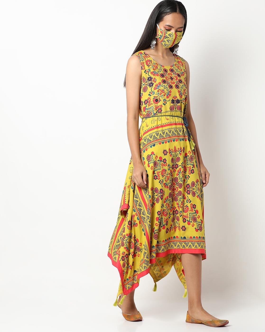 Buy Black Ethnic Wear Sets for Girls by Trivety Online | Ajio.com