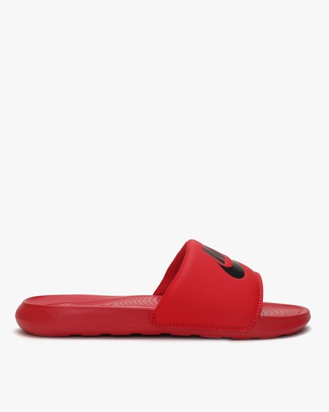 red nike sliders