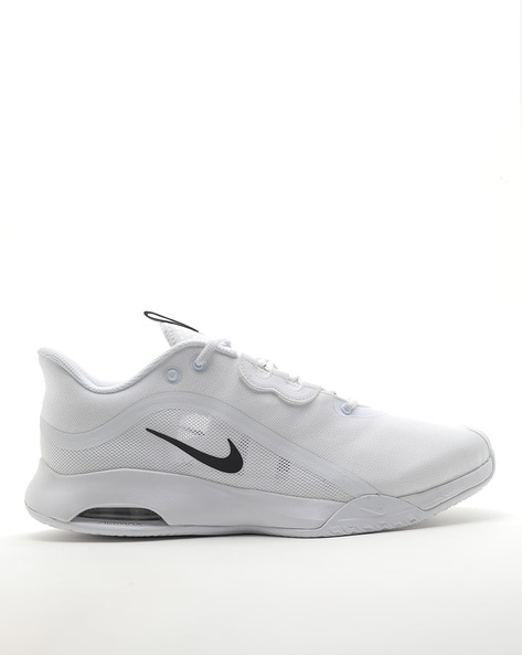 white air max tennis shoes