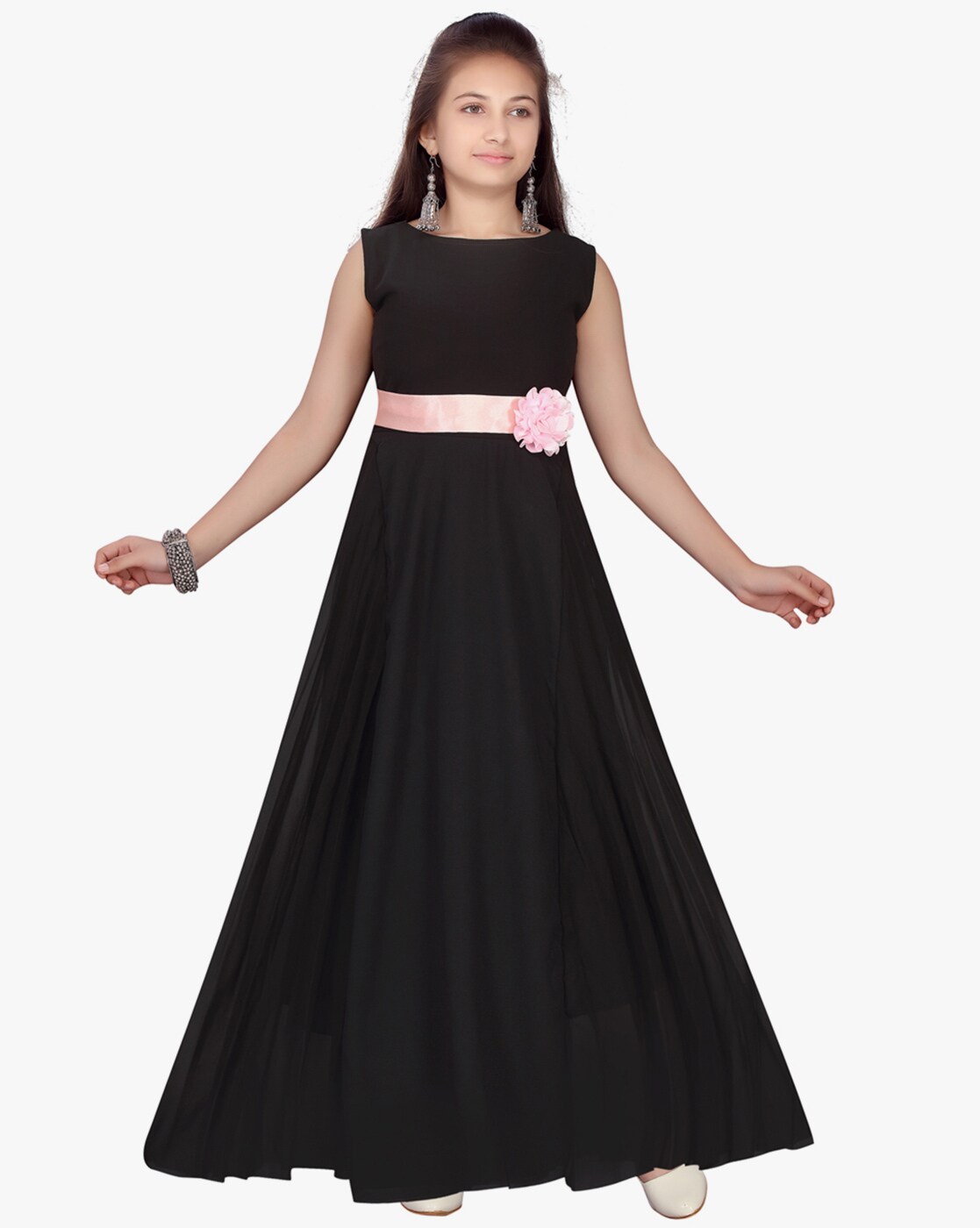 Pin by sravani on kids clothes | Long frock designs, Long gown design,  Simple frocks